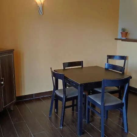 Daire Duplex T3 Avec Terrasse Et Acces Piscine A Jausiers, Pres De Barcelonnette - Fr-1-165b-52 *